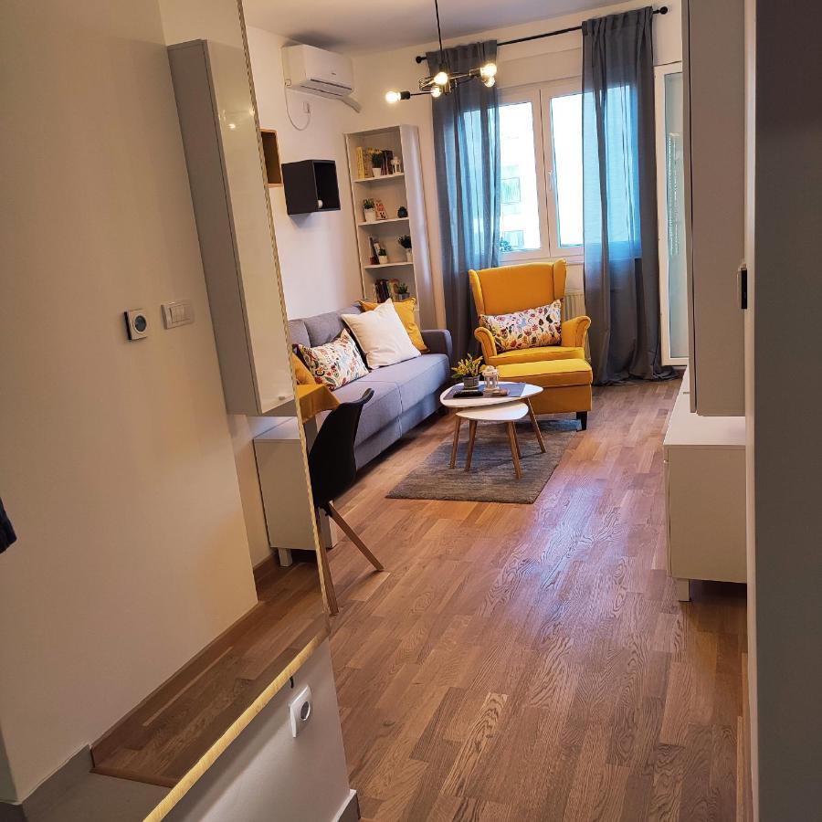 Center Firefly Gardens Apartment 노비사드 외부 사진