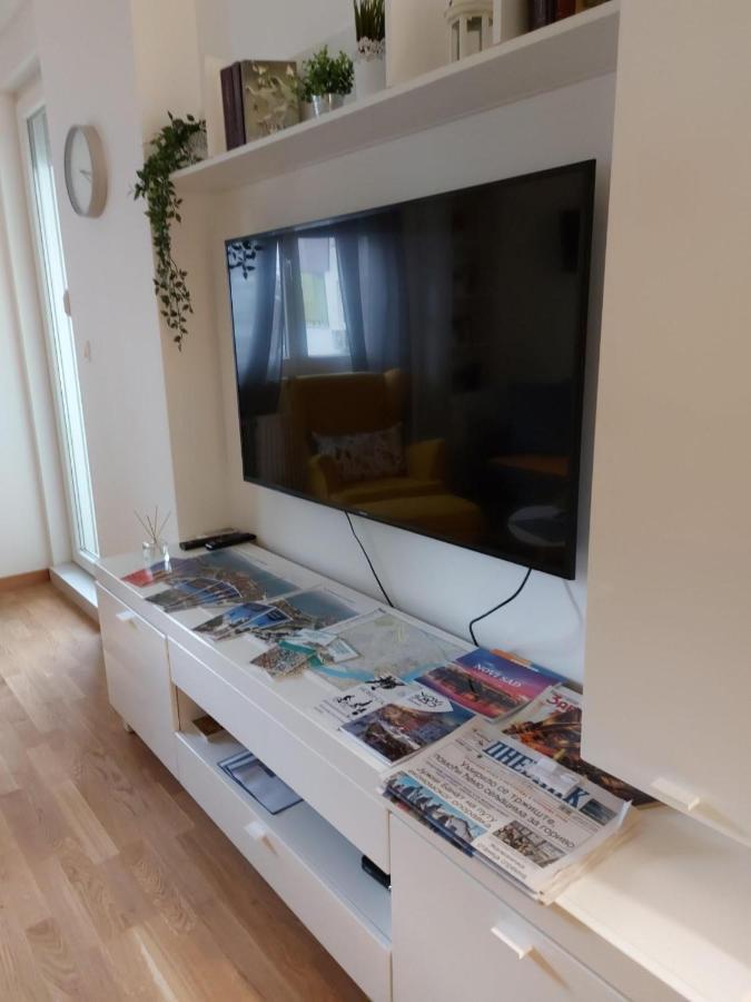 Center Firefly Gardens Apartment 노비사드 외부 사진