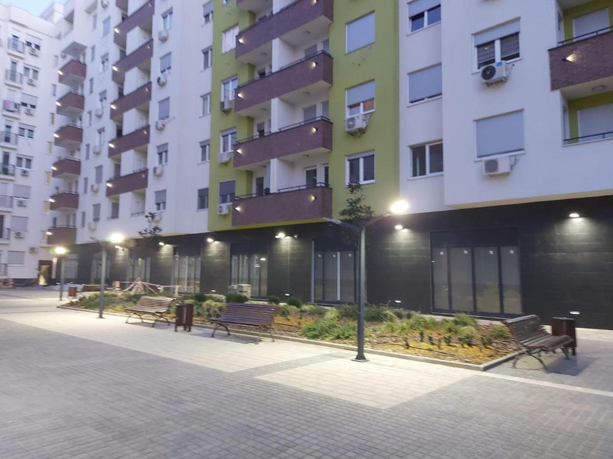 Center Firefly Gardens Apartment 노비사드 외부 사진